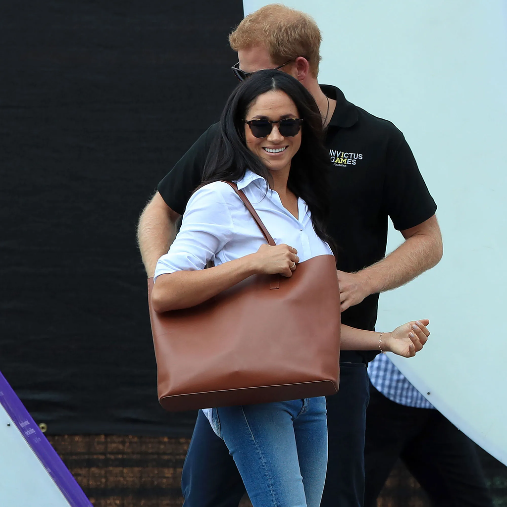 Meghan Markle with Tote Bag